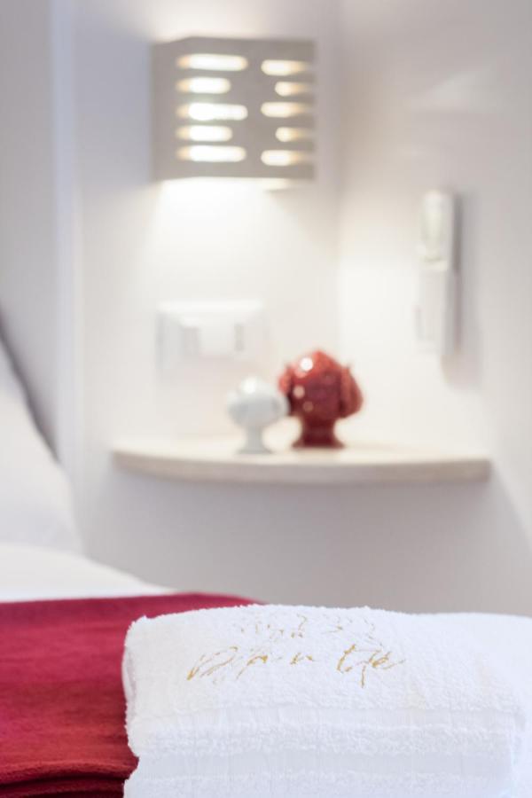 Suite Dante - Typical Apulian Rooms 奇斯泰尼诺 外观 照片